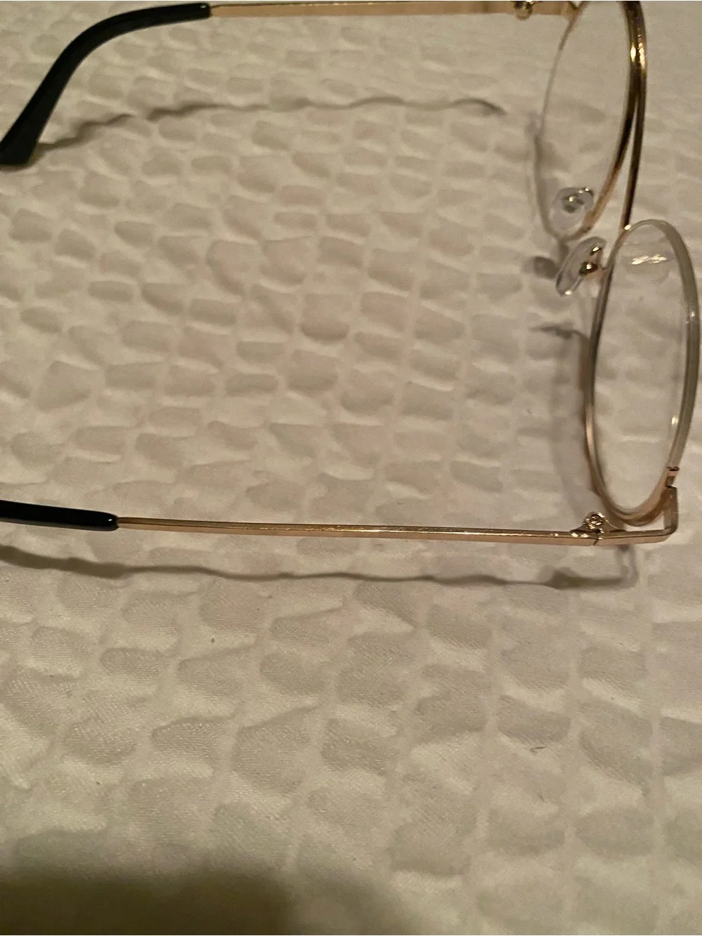 Round Tortoiseshell Accented Gold Rim Glasses
